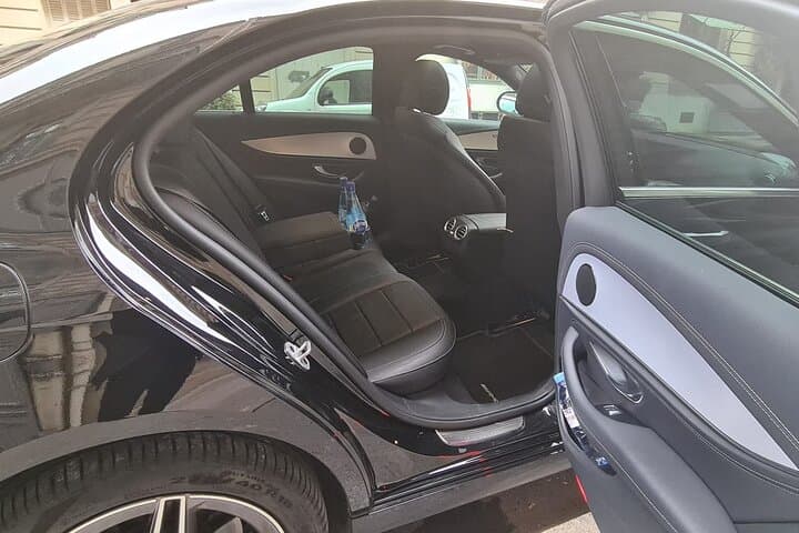 Mercedes E rear bench seat