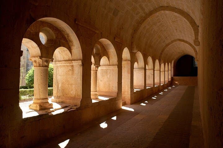 Churches of Provence and French Countryside Private Tour