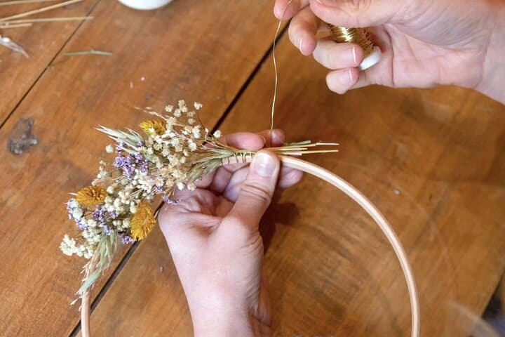 Paris 1e: Preserved Flower Wreath Workshop