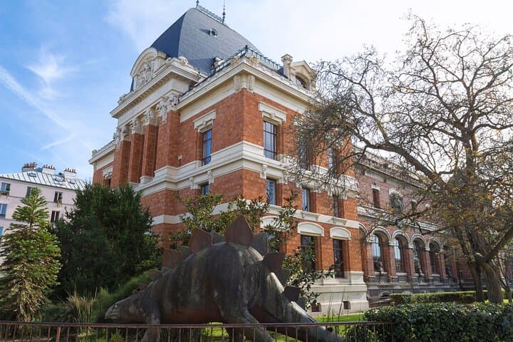 Museum of Natural History, Jardin des Plantes Tour Paris