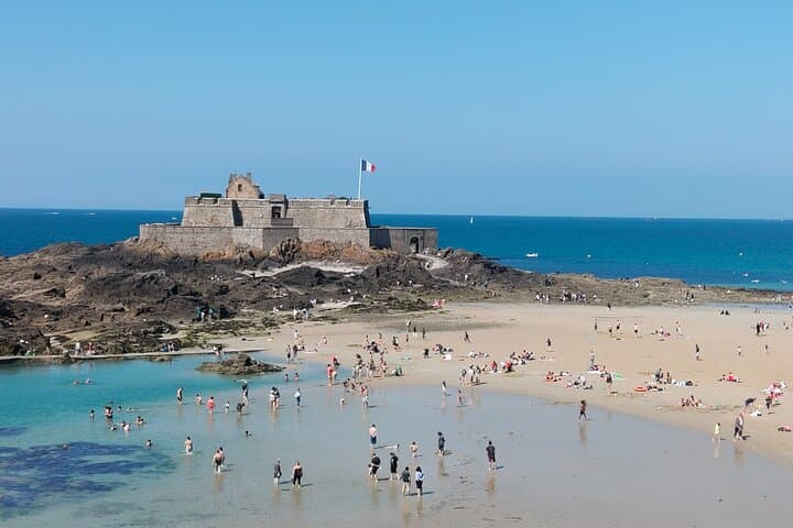 Saint-Malo: 2-Hour Private Walking Tour & Commentary