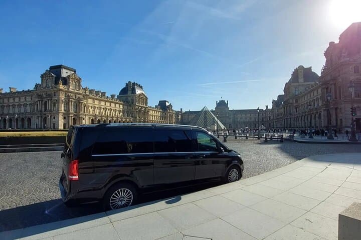 Private Transfer inside PARIS (Hotel / AirBnB / Train Station)
