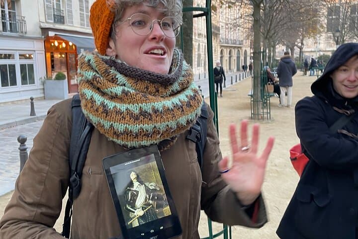 LGBTQ Challenges and Triumphs Private Walking Tour in Paris