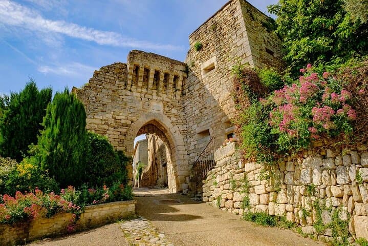 Luberon Villages Full Day Private Tour From Marseille