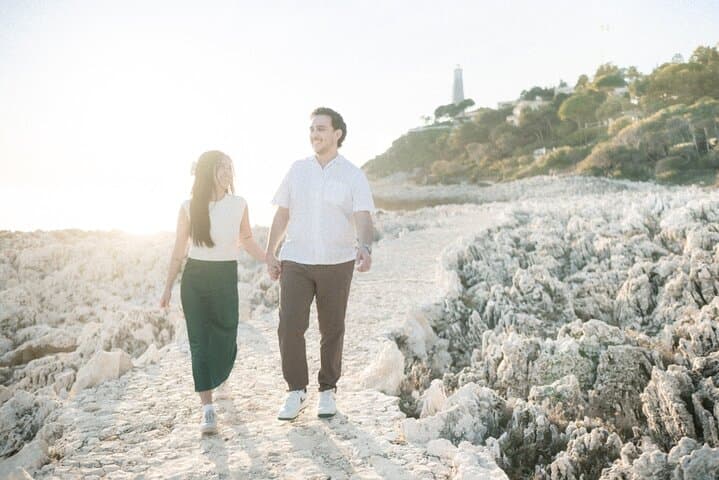 Romantic Photoshoot in Nice's Old Town or Nearby