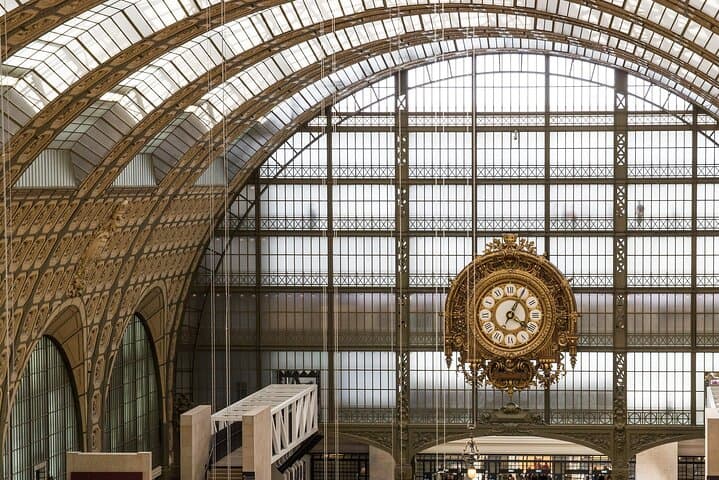 Gossip Girl in Paris: Must Visit Movie Locations on Private Tour