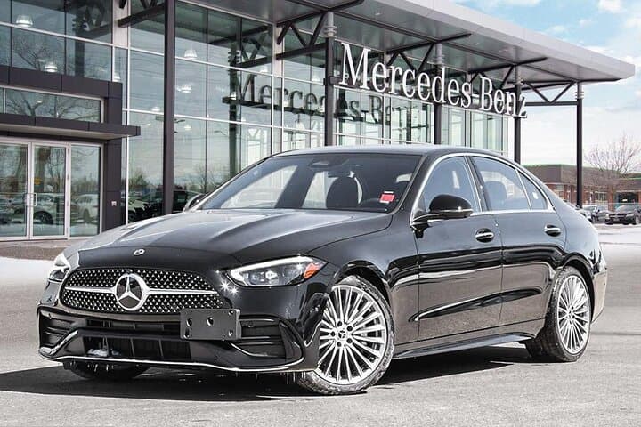 Round-Trip Private Transfer Paris CDG or ORY to Rouen City by Business Car