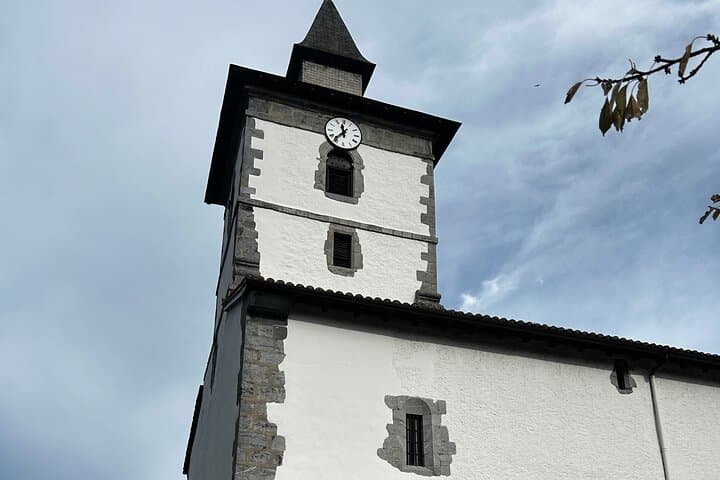 Biarritz: Full-day trip into the Basque Country's inland