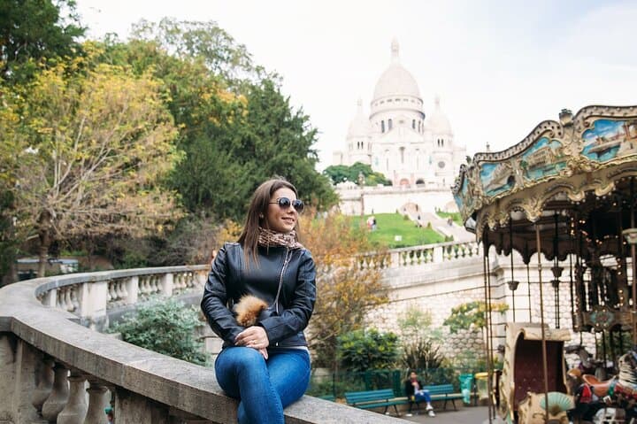 Montmartre Small Group Walking Tour