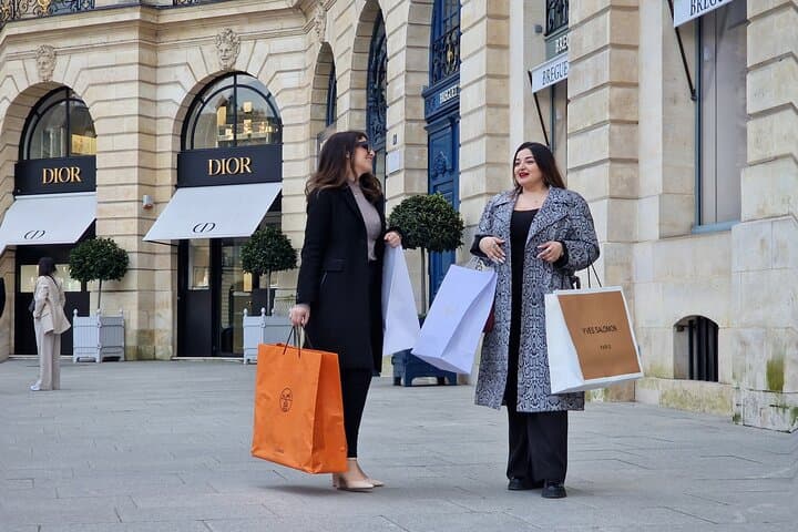 Private Shopping Tour in Paris with a Professional Shopper