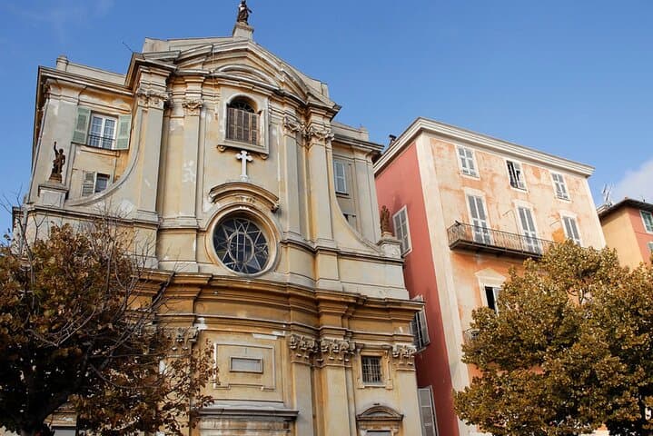 Nice Self-Guided City Walking Tour & Scavenger Hunt