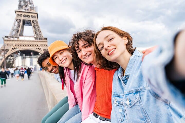 Le Havre to Paris Full Day Tour Including Deluxe River Cruise