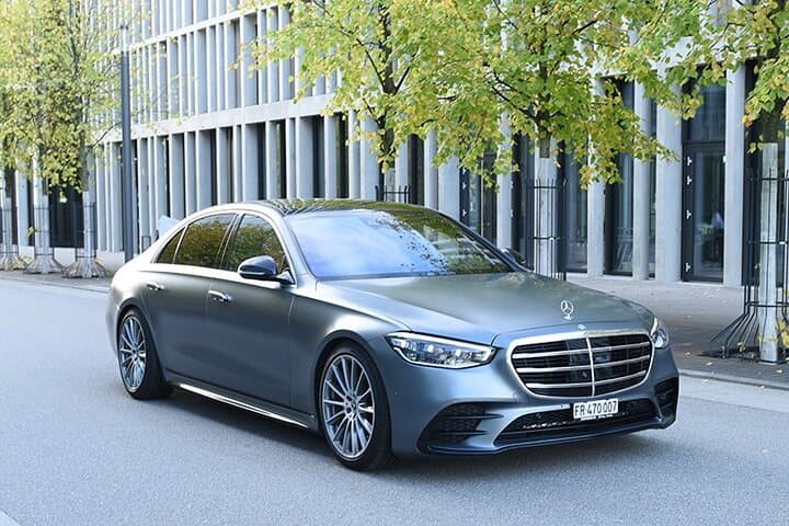 Private transfer from Val-d'Isere, France to Geneva Airport