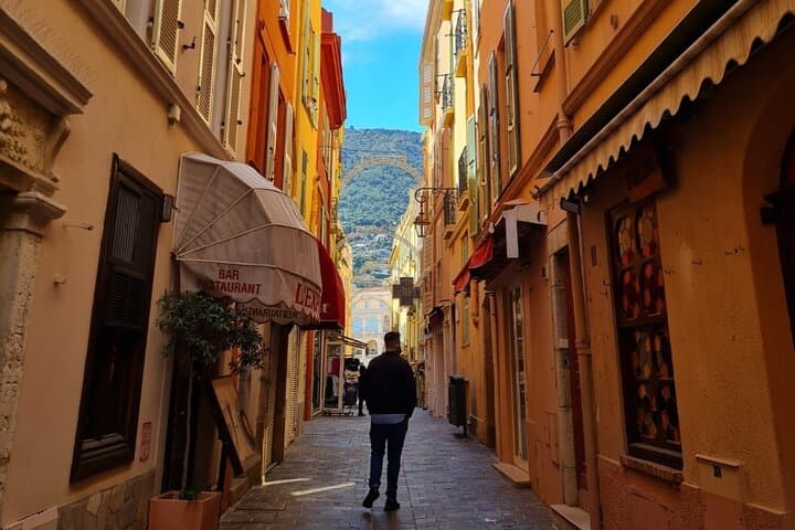 Private Half Day Walking Tour in Old Nice France with Local Guide