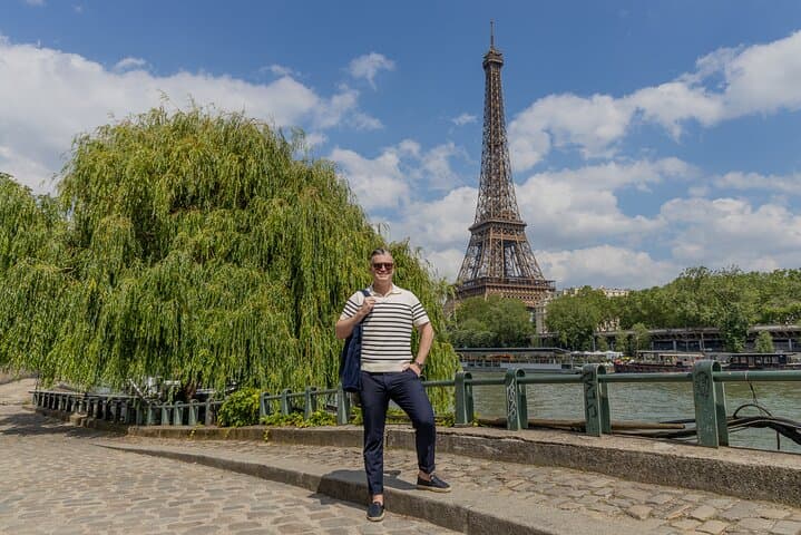 Eiffel and La Seine Photo Shoot - Paris Photographer