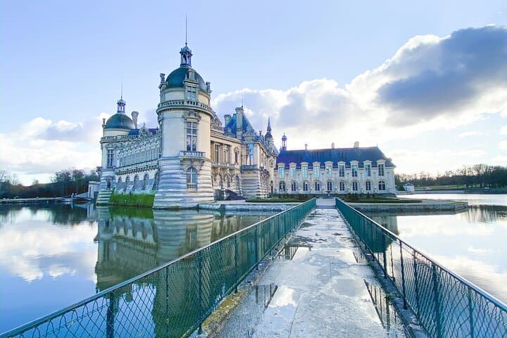 Chantilly Charms: 2 Hours Exclusive Private Walking Excursion