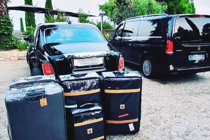 Premium 7-seater van transfer Nice airport >> Cannes