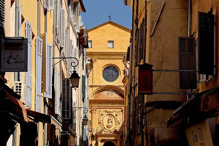 Aix-en-provence Heritage and Food Self-Guided Walking Tour