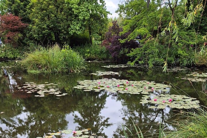 Private Tour in Giverny with Transport from Paris