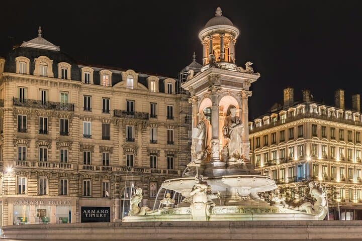 2 hour Private Guided Walking Tour of Lyon
