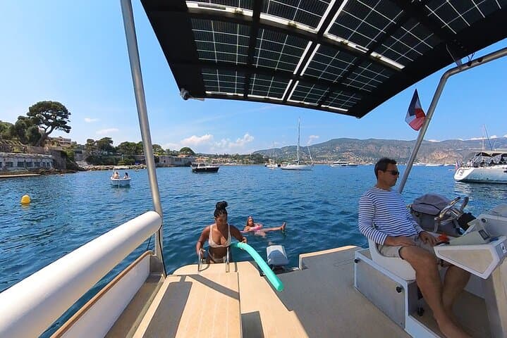 Exclusive Tour on a Solar Boat with Professional Captain