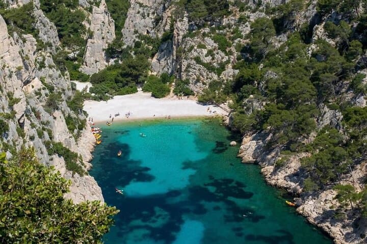 Cove of En Vau