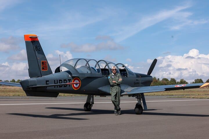 Private Flying Adventure in Military Aircraft in Pontoise