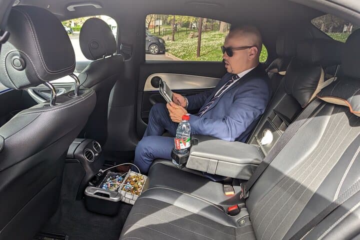 Airport transfer Beauvais Paris Private driver
