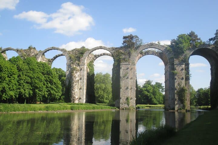 Private Versailles and Maintenon Full-Day History Tour