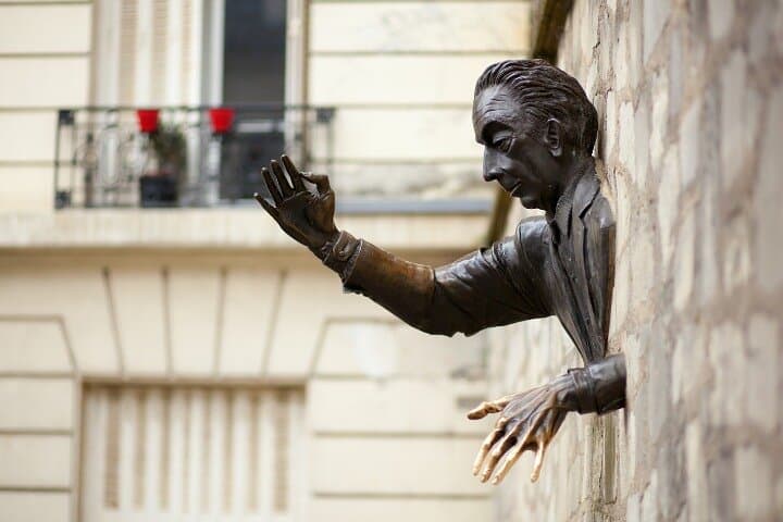 Montmartre Self Guided Walking Tour with an App