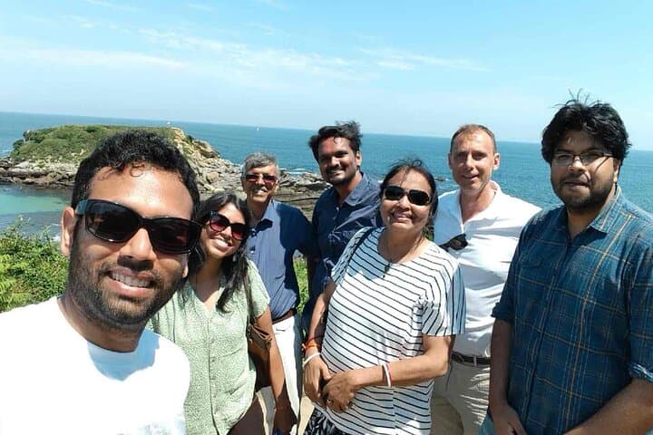 Biarritz guided walking tour in private group