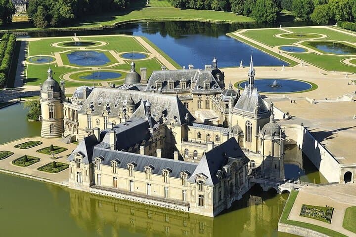 Private Chantilly and Ecouen Castles Tour from Paris