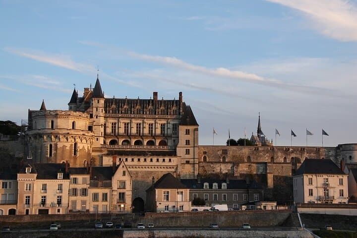 Private Day Trip From Paris to Loire Valley