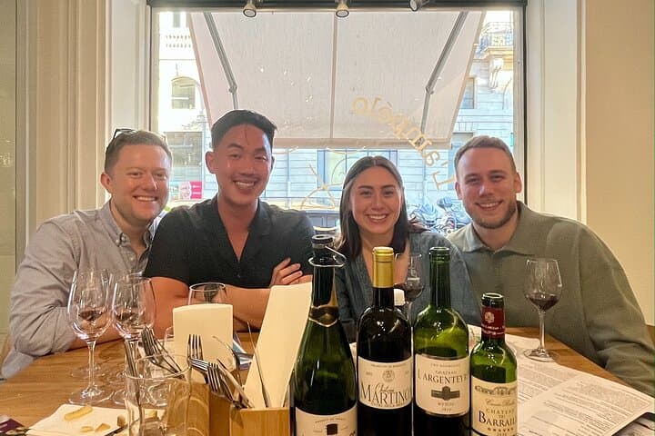 Bordeaux: Wine tasting with a DipWSET, CMS Certified Sommelier