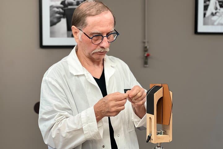 Le Krea-Leather Craftmenship Workshop