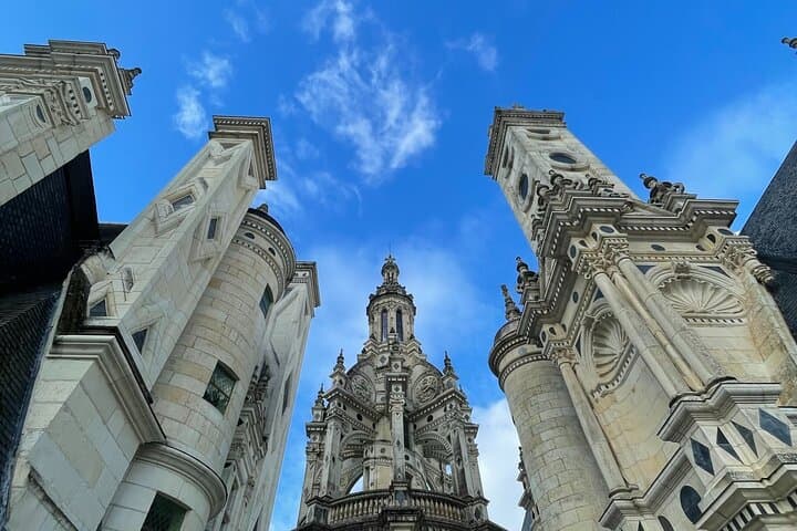 Chambord Castle Small Group Tour by Minivan from Paris