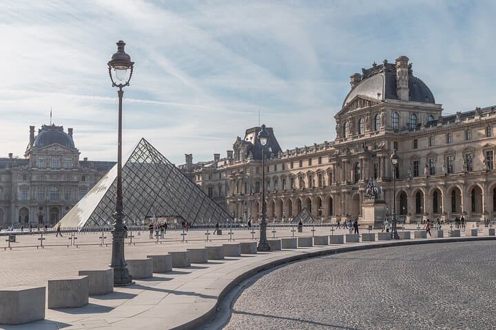 Exclusive Full-Day Tour to Paris from Le Havre or Honfleur