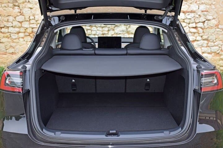 Private Transport from Charles de Gaulle Airport to Paris