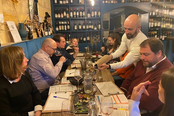 Blind wine tasting - discover wine differently