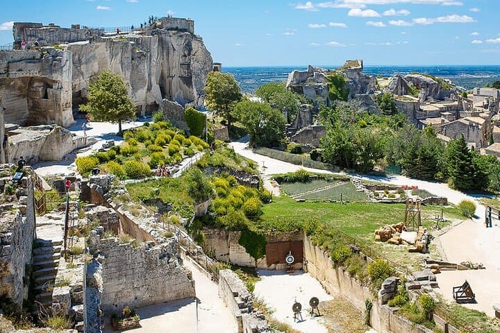 Castle, Villages & Olive Grove Private Tour from Marseille port