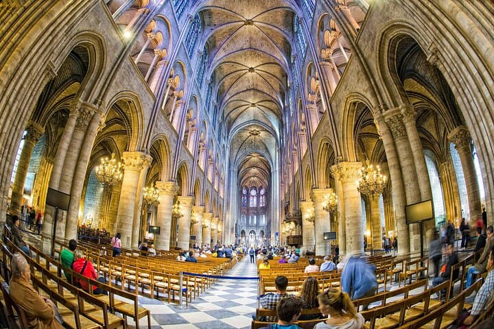 Notre-Dame Cathedral Tour with Audioguide (no ticket)