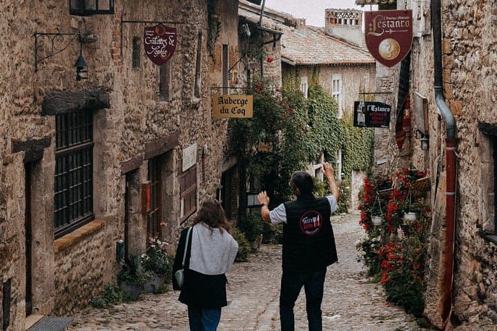 Pérouges medieval village