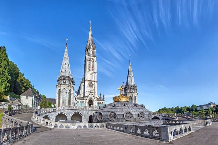 Lourdes Guided Tour Pickup Option from Toulouse or San Sebastián