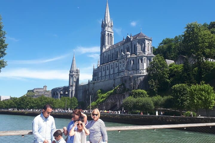 Lourdes Guided Tour Pickup Option from Toulouse or San Sebastián