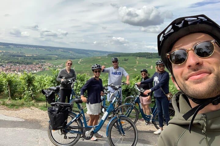 From Reims Full day Electric bike Champagne and lunch