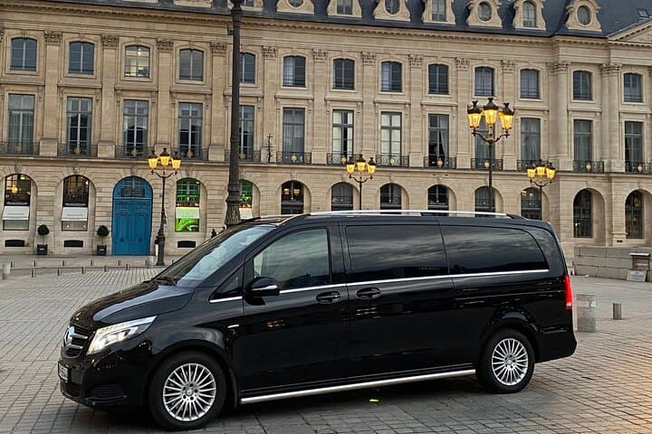 Mercedes minivan