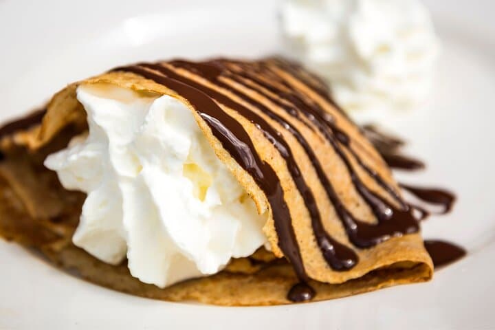 French Crêpe Making Class in Central Paris (Includes Cider)