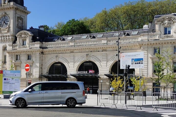 Bayonne train station transfer to saint jean port foot