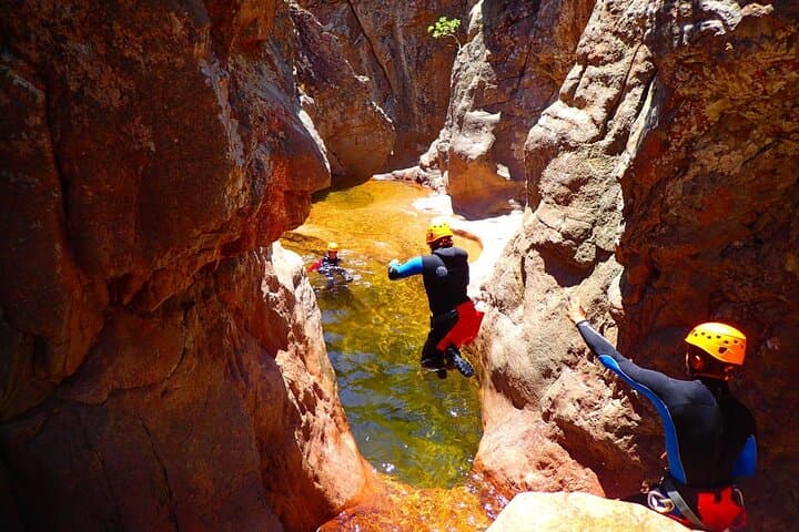 Canyoning in The Corsica island : The Baracci canyon