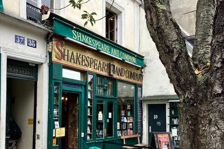 A link to Paris' literary history